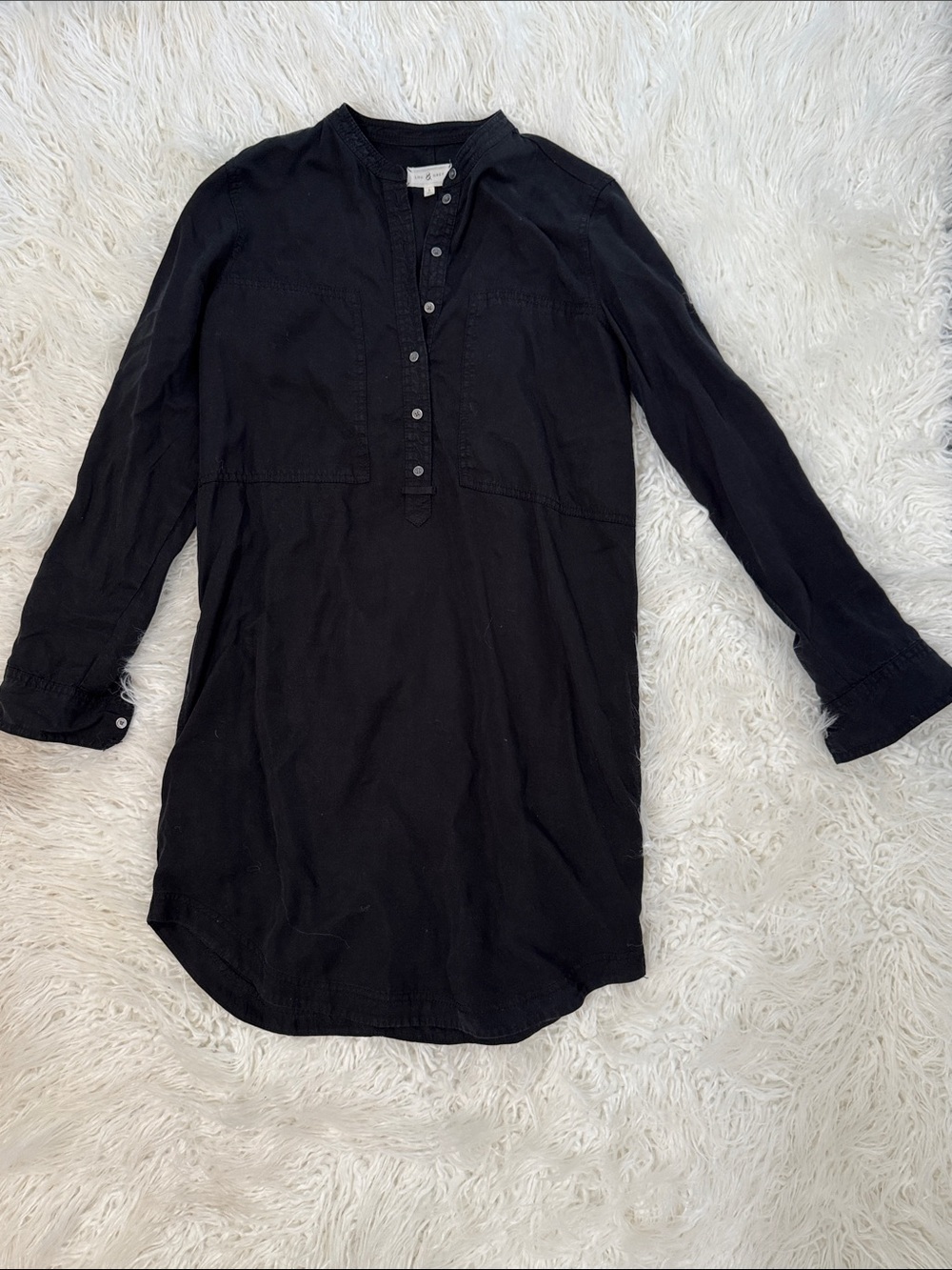 Lou & Grey Black Long-Sleeve Tunic Dress